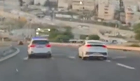 מרדף דרמטי בכבישי ירושלים: החשוד זיגזג והתנגש ברכב | צפו