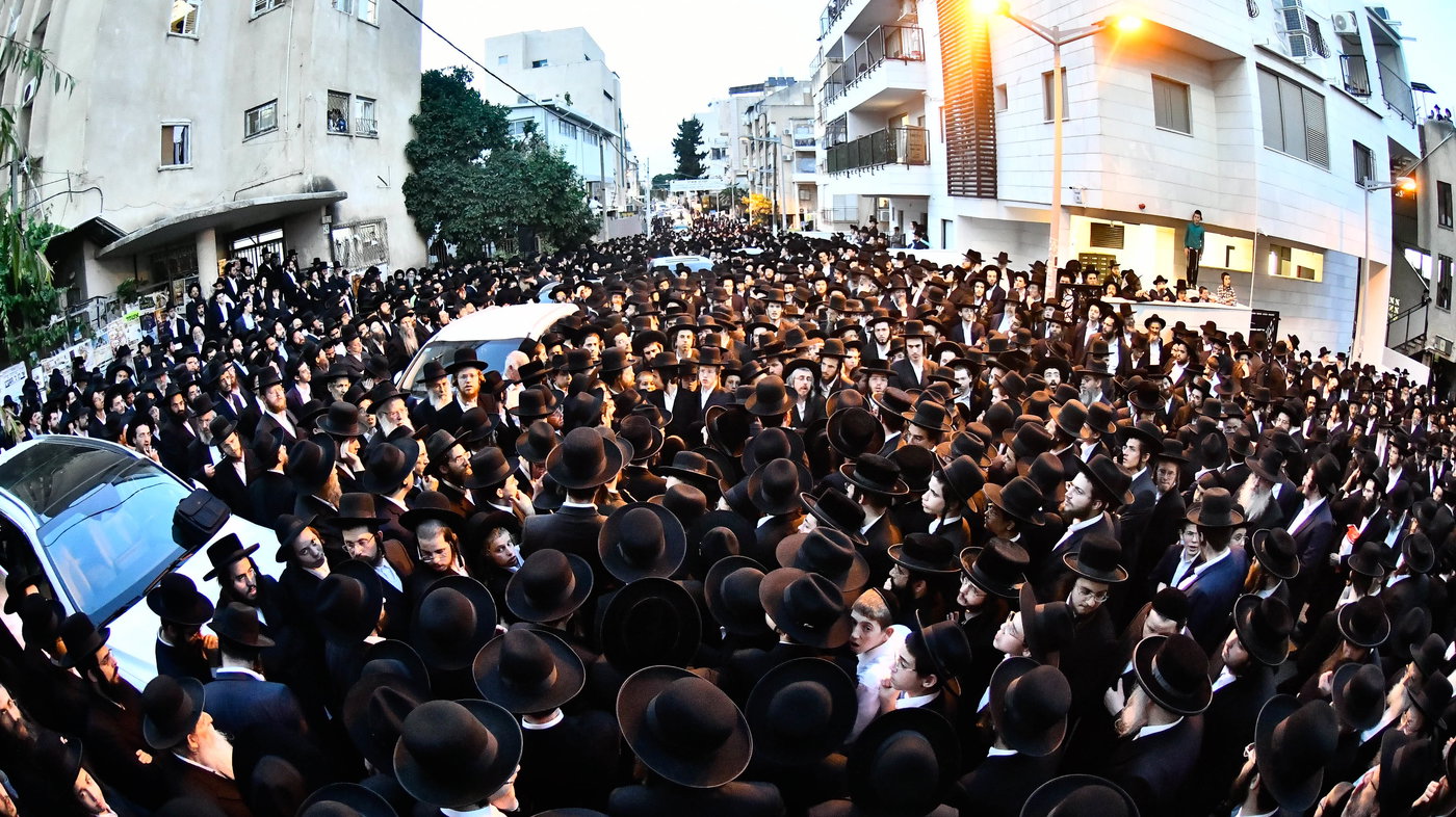 מסע הלוויית הגאון רבי דוד שמידל זצ"ל