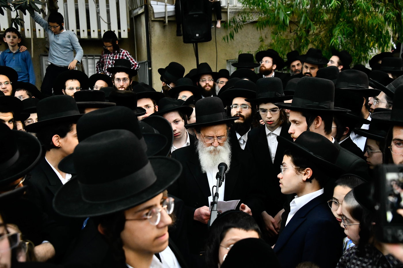מסע הלוויית הגאון רבי דוד שמידל זצ"ל