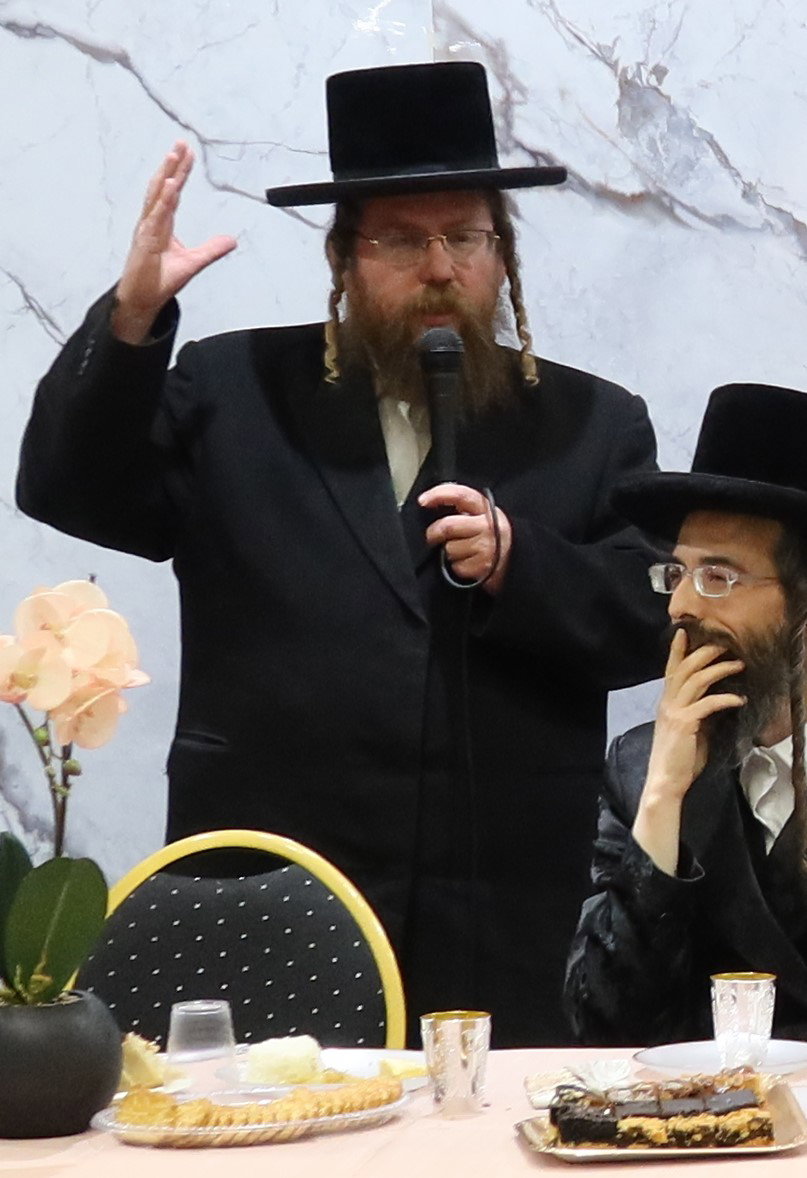 אירוסי נכדת גאב"ד זוועהיל