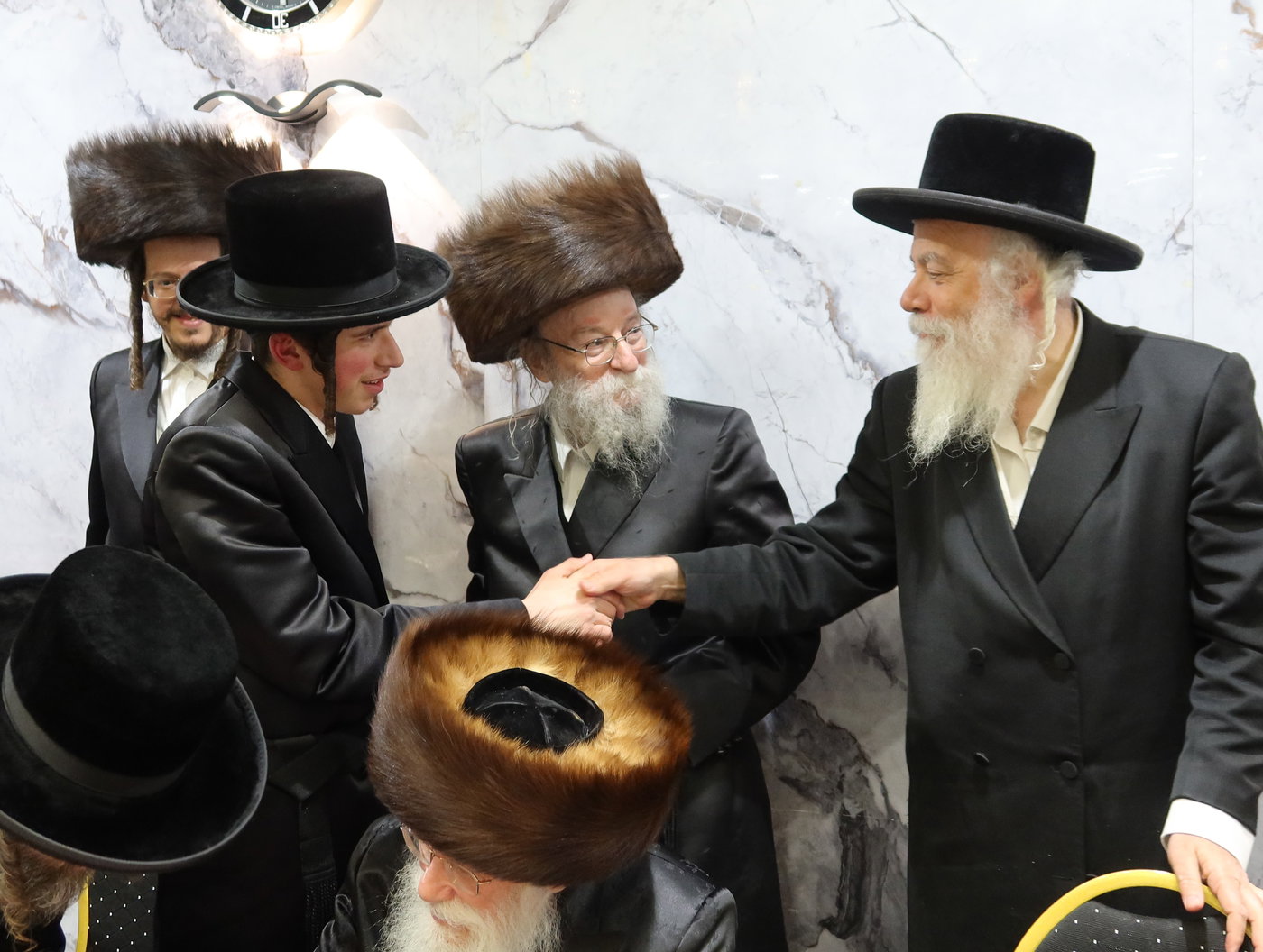 אירוסי נכדת גאב"ד זוועהיל