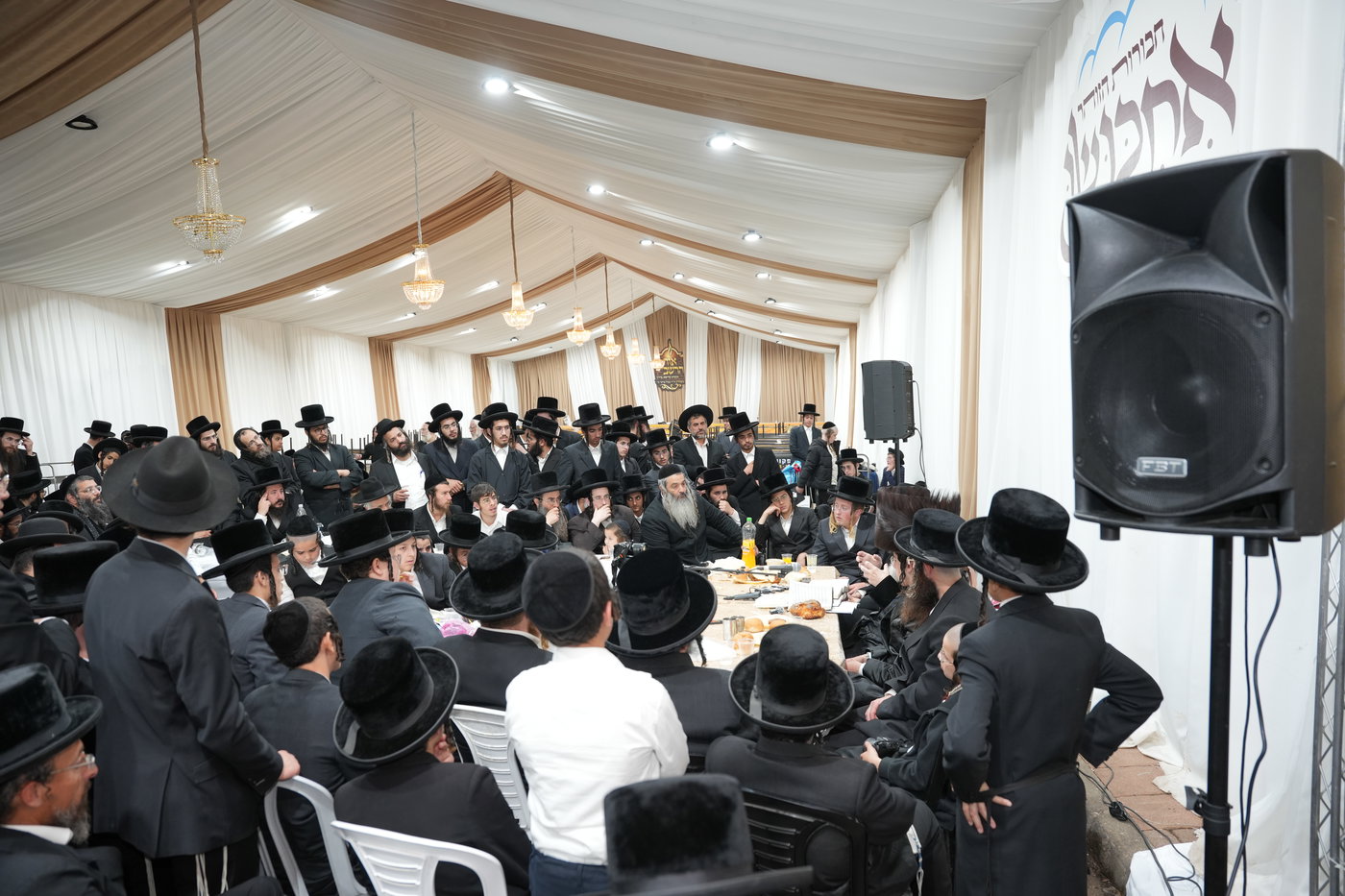 הגה"צ רבי יצחק לעזער במירון