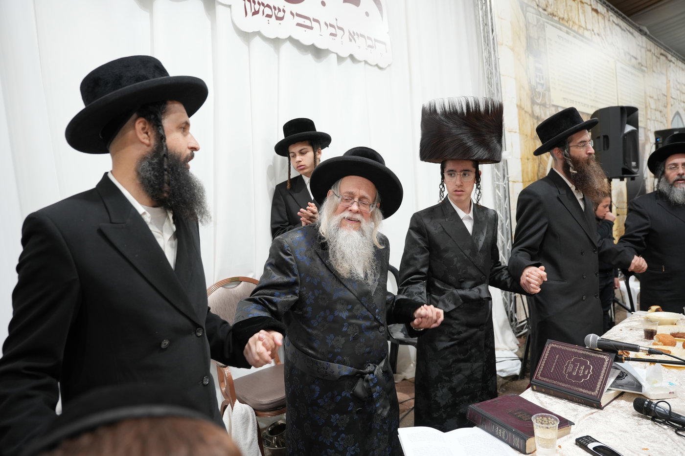 הגה"צ רבי יצחק לעזער במירון