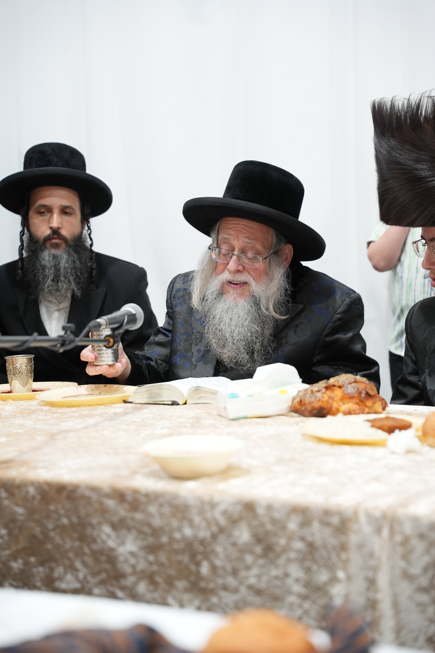 הגה"צ רבי יצחק לעזער במירון