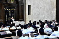 הגאון רבי חיים פיינשטיין בישיבת מאור התלמוד