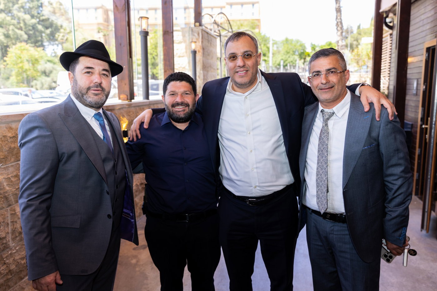 באירוע יוקרתי עם רבנים ופוליטיקאים: הבר מצווה לבנו של רמ"ט מנכ"ל רשות האוכלוסין
