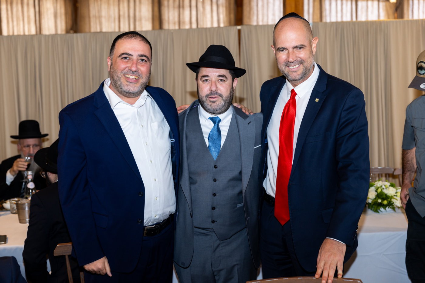 באירוע יוקרתי עם רבנים ופוליטיקאים: הבר מצווה לבנו של רמ"ט מנכ"ל רשות האוכלוסין