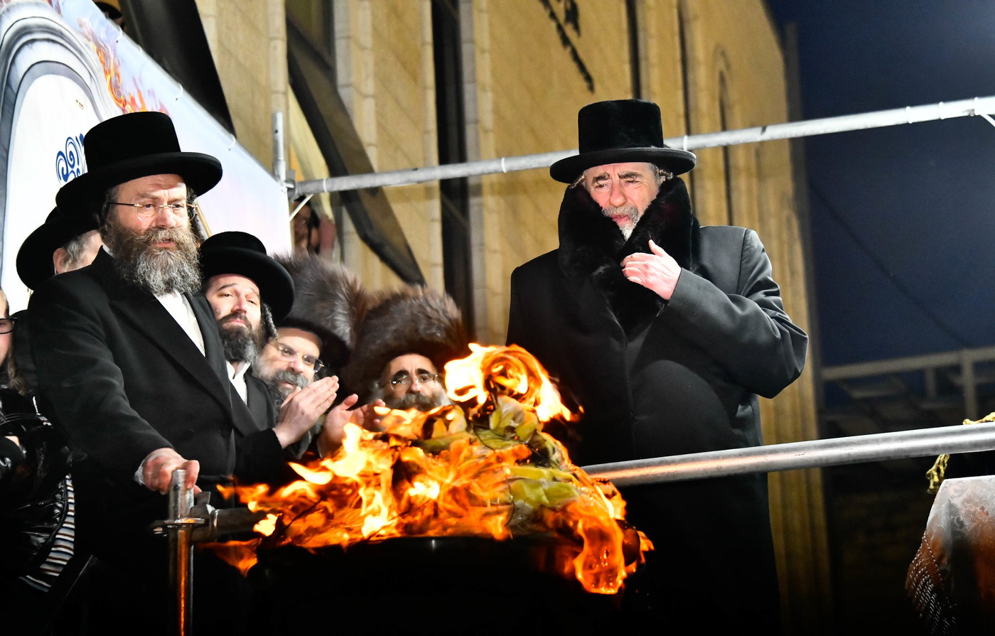 ל"ג בעומר בחצה"ק רחמסטריווקא