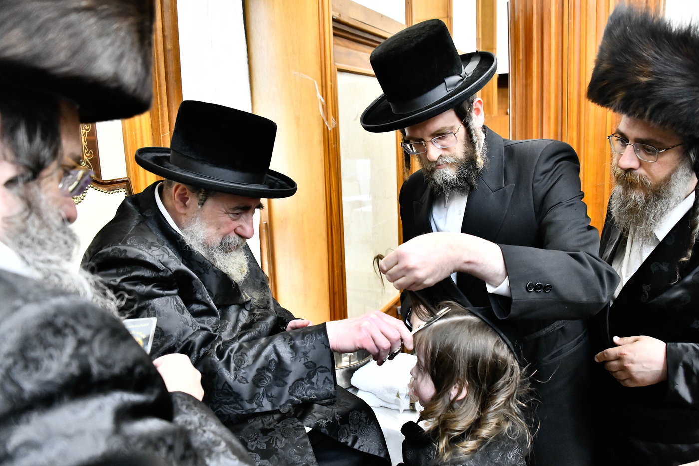 ל"ג בעומר בחצה"ק רחמסטריווקא