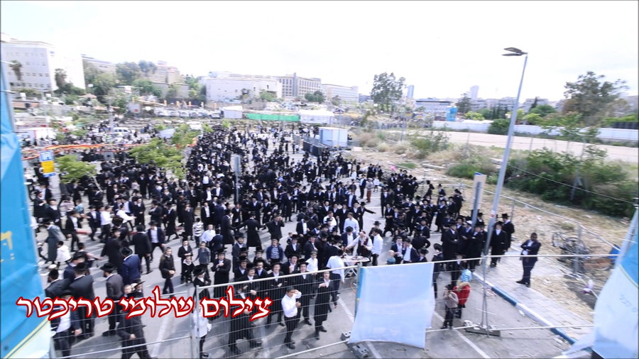 ל"ג בעומר בקבר שמעון הצדיק