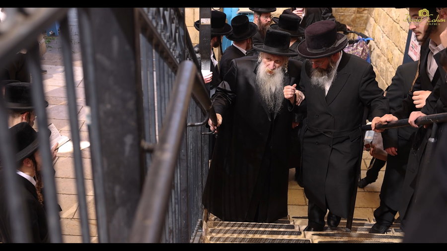 האדמו"ר מטשארנאביל במירון