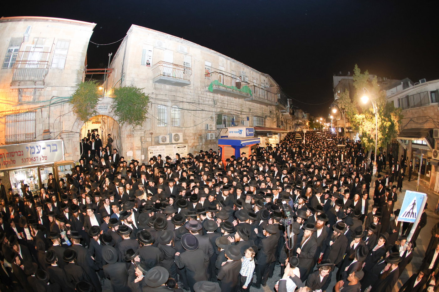מסע הלויית הגאון רבי דוד שמידל זצ"ל בירושלים