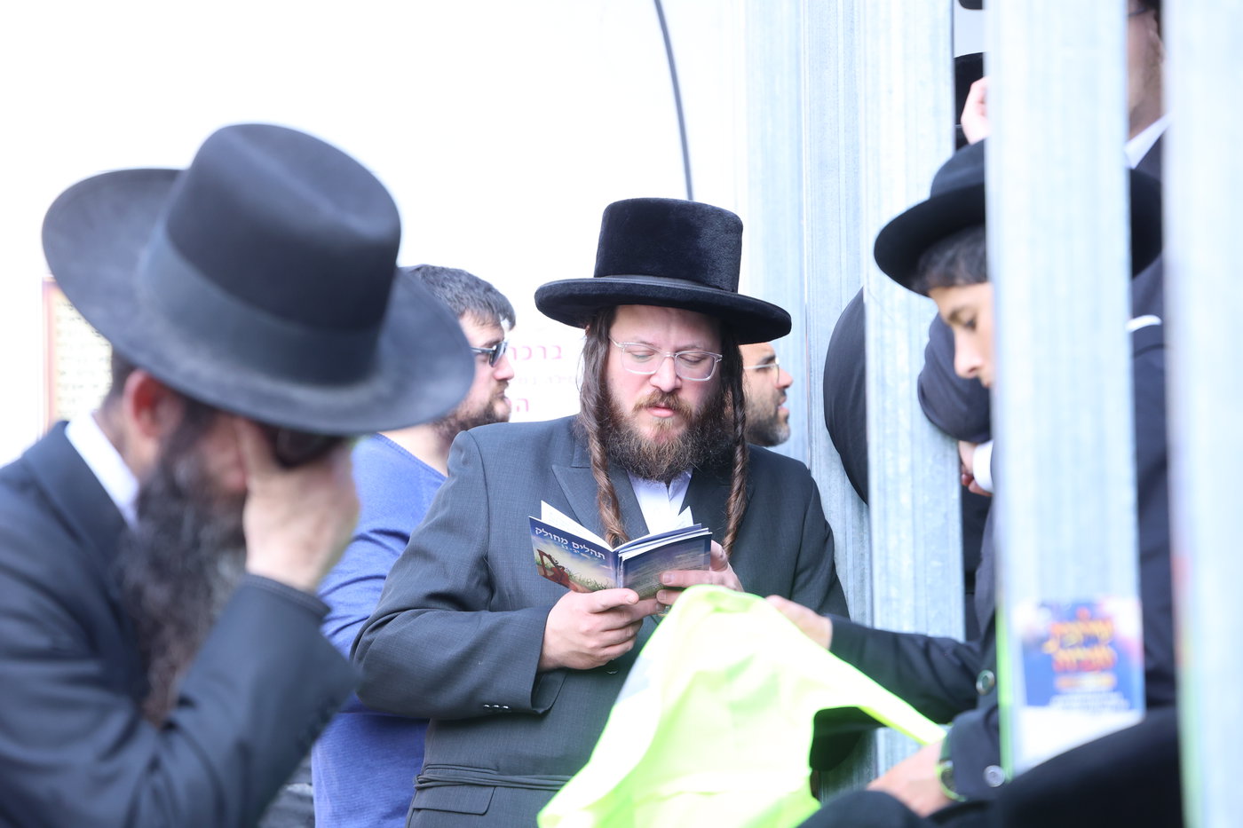 ל"ג בעומר בקבר שמעון הצדיק