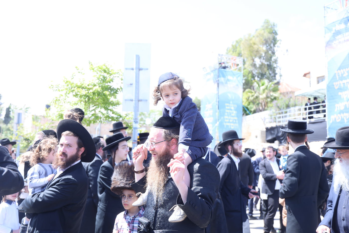 ל"ג בעומר בקבר שמעון הצדיק