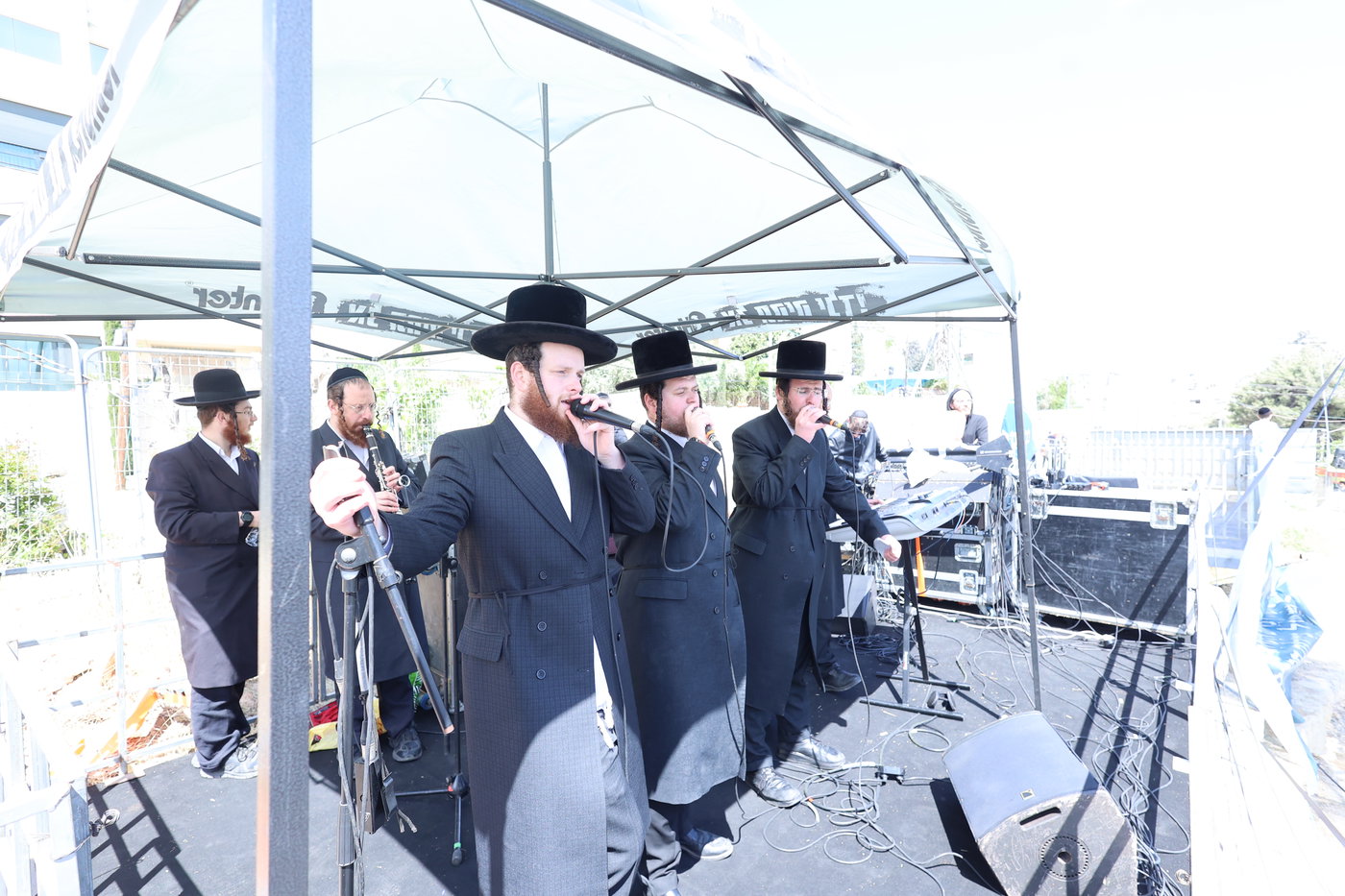 ל"ג בעומר בקבר שמעון הצדיק