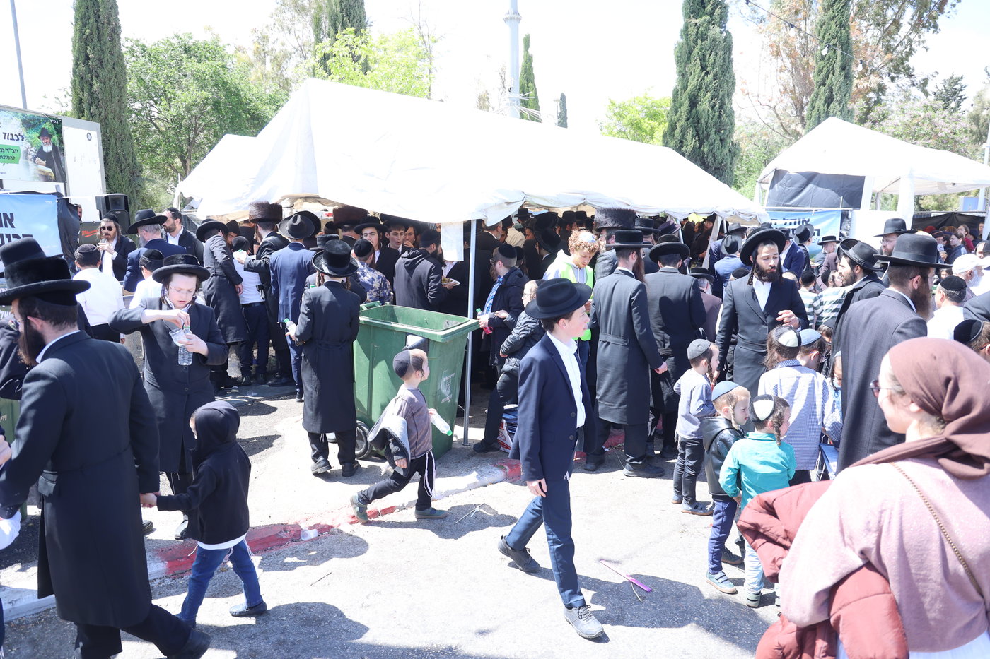 ל"ג בעומר בקבר שמעון הצדיק