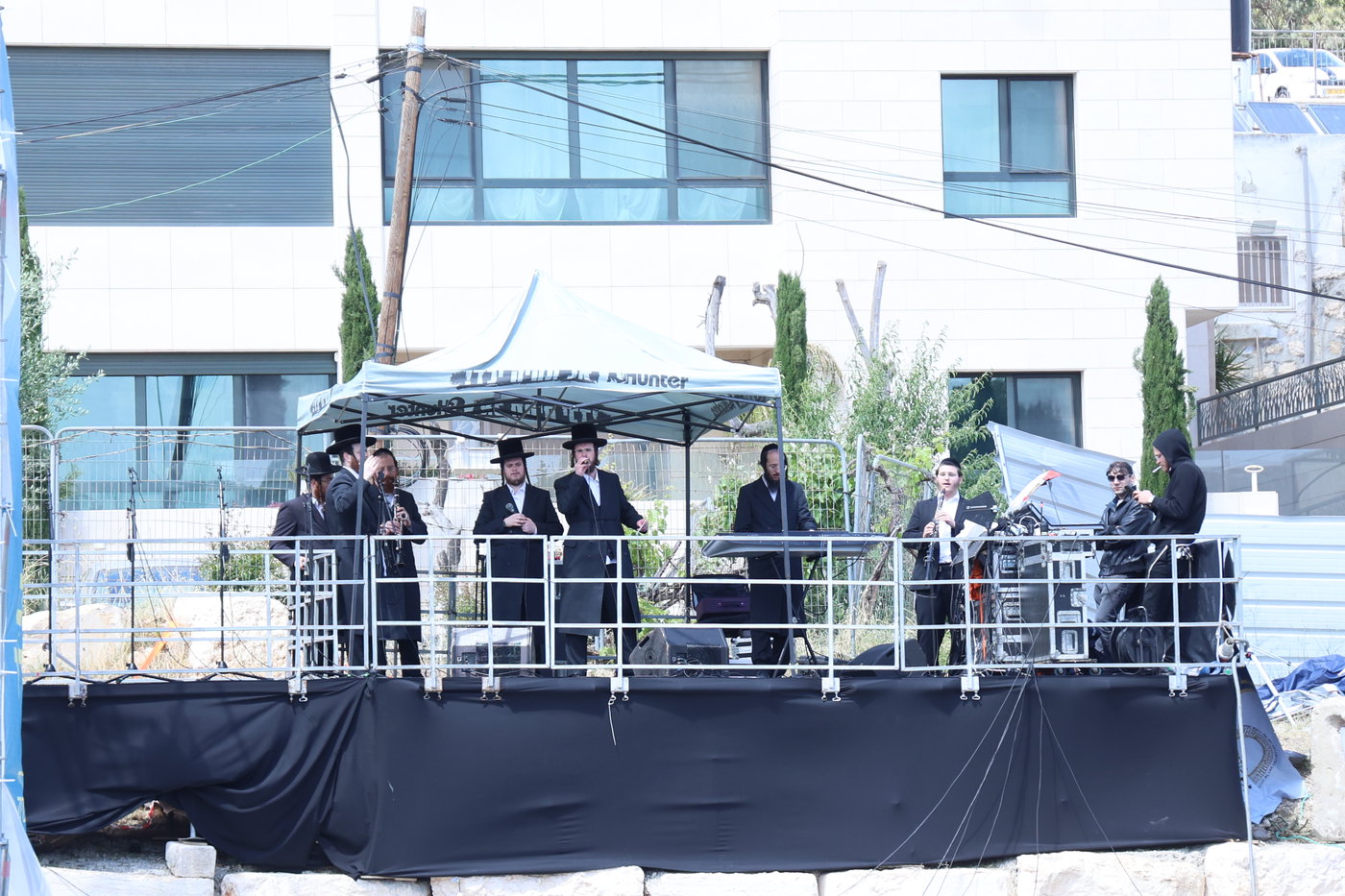 ל"ג בעומר בקבר שמעון הצדיק