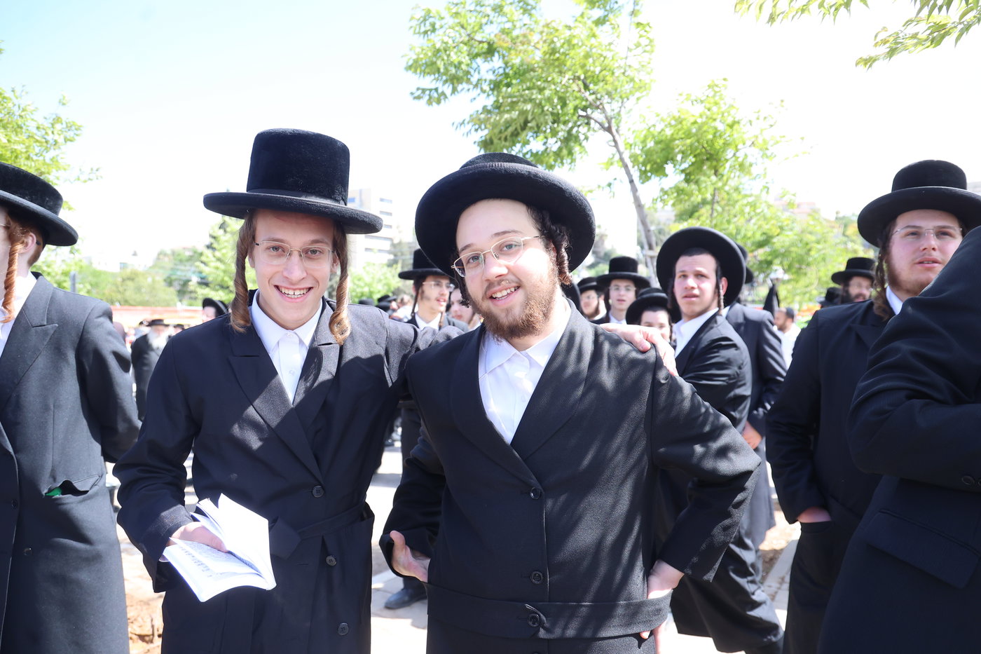 ל"ג בעומר בקבר שמעון הצדיק
