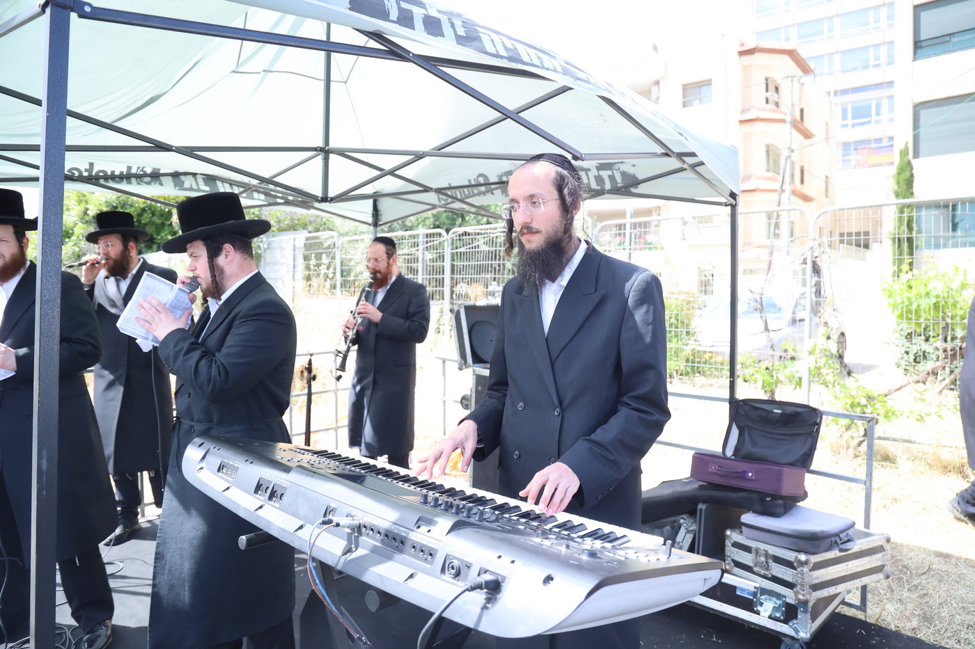ל"ג בעומר בקבר שמעון הצדיק