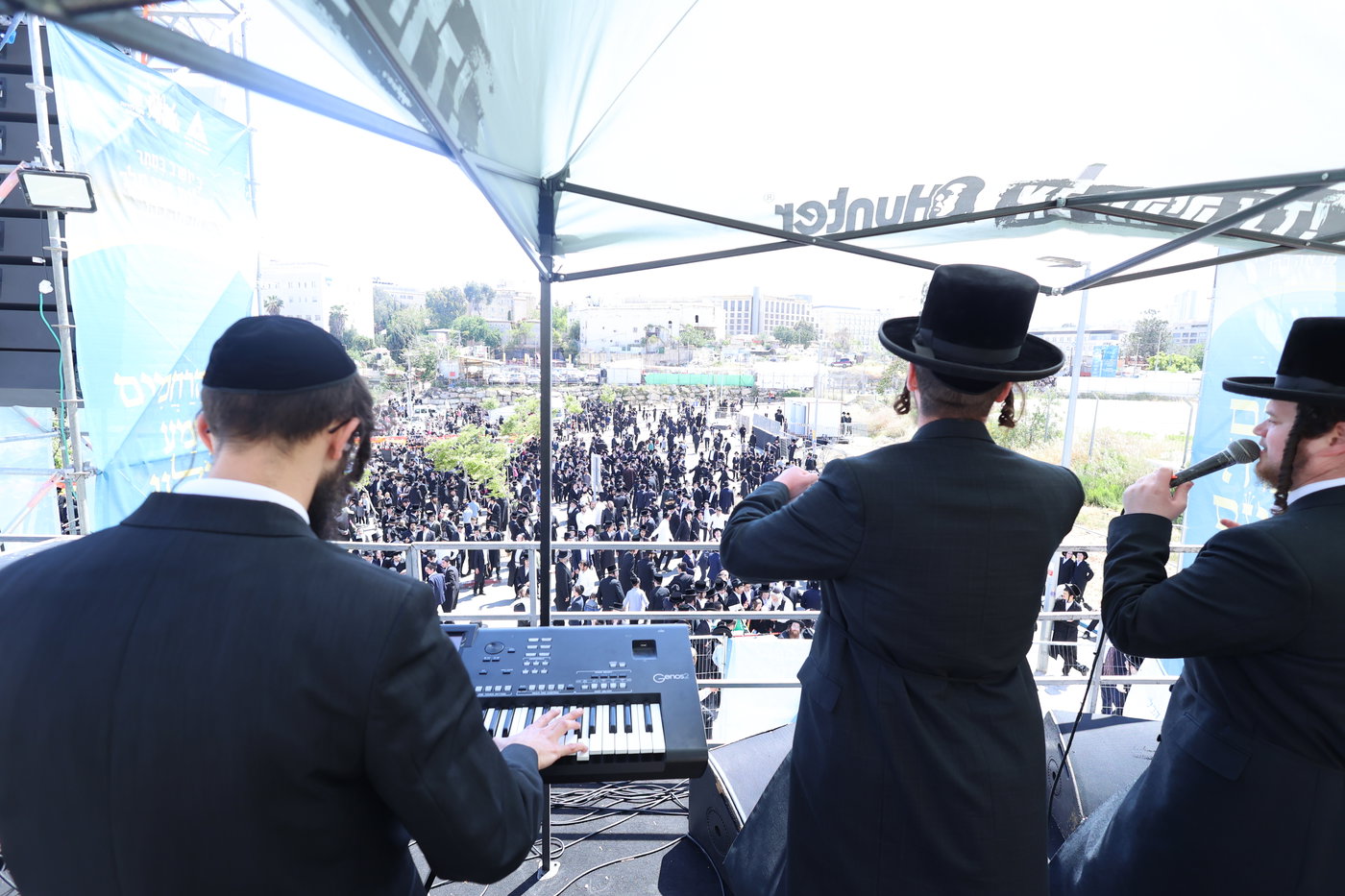 ל"ג בעומר בקבר שמעון הצדיק
