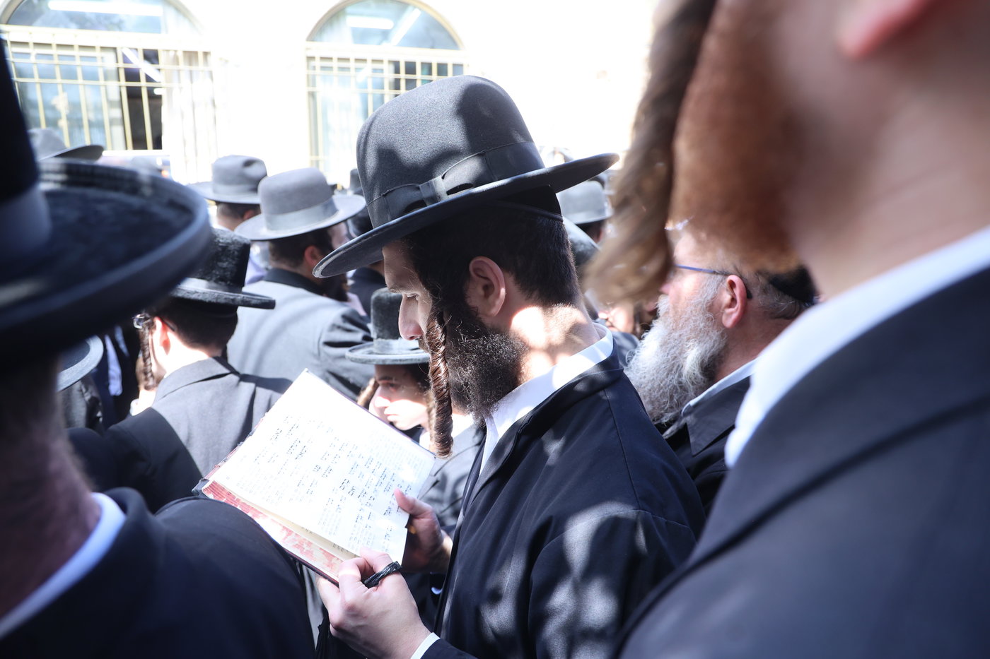 ל"ג בעומר בקבר שמעון הצדיק