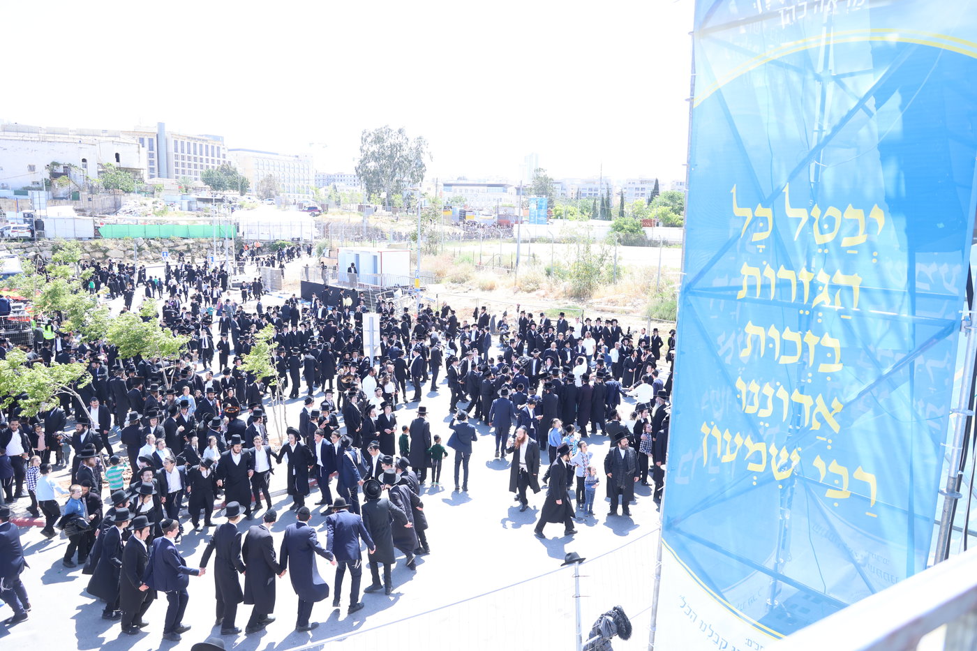 ל"ג בעומר בקבר שמעון הצדיק