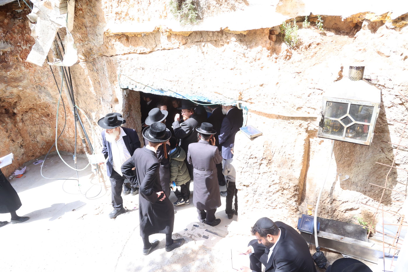 ל"ג בעומר בקבר שמעון הצדיק