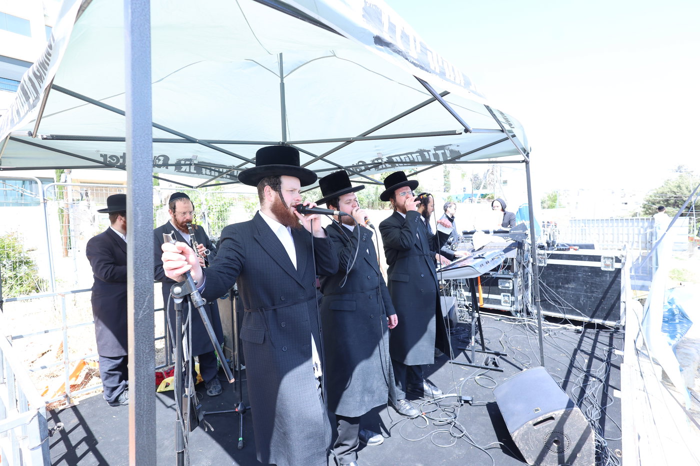 ל"ג בעומר בקבר שמעון הצדיק