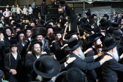 ל"ג בעומר בחצה"ק זוטשקא