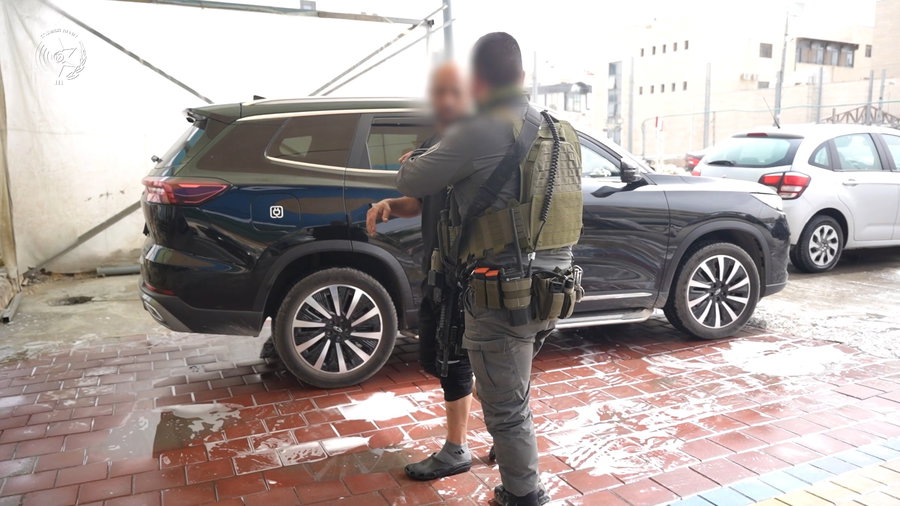 מעצר השב"חים בבית העסק לשטיפת רכבים