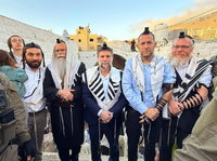 קבר יוסף, הבוקר