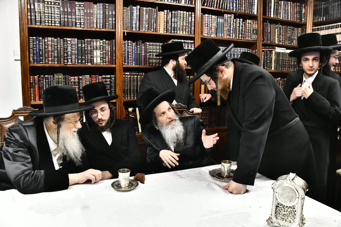 שמחת הווארט בחצרות מודז'יץ - אנגוואר - נדבורנה