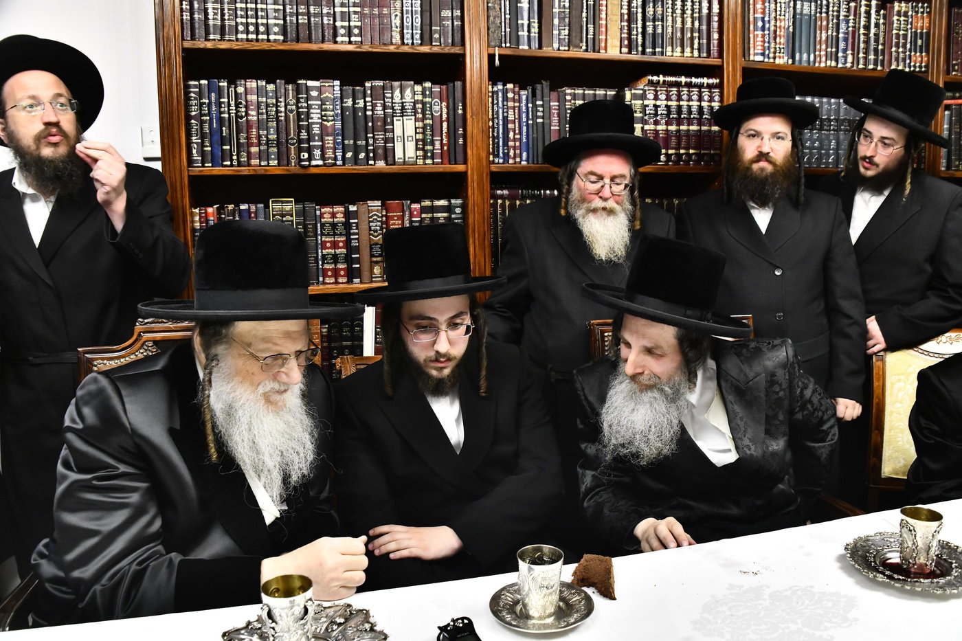 שמחת הווארט בחצרות מודז'יץ - אנגוואר - נדבורנה