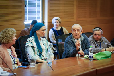 גיטי קליינרמן בדיון