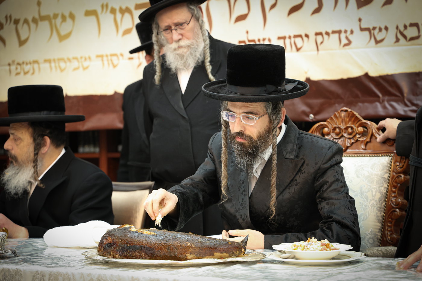הילולא קדישא וכתיבת ס"ת בחצה"ק זוועהיל