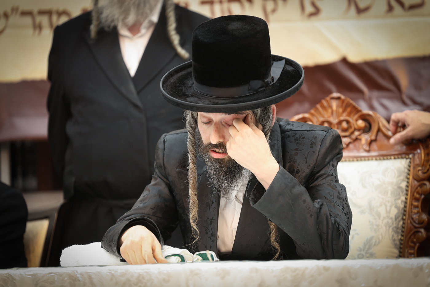 הילולא קדישא וכתיבת ס"ת בחצה"ק זוועהיל