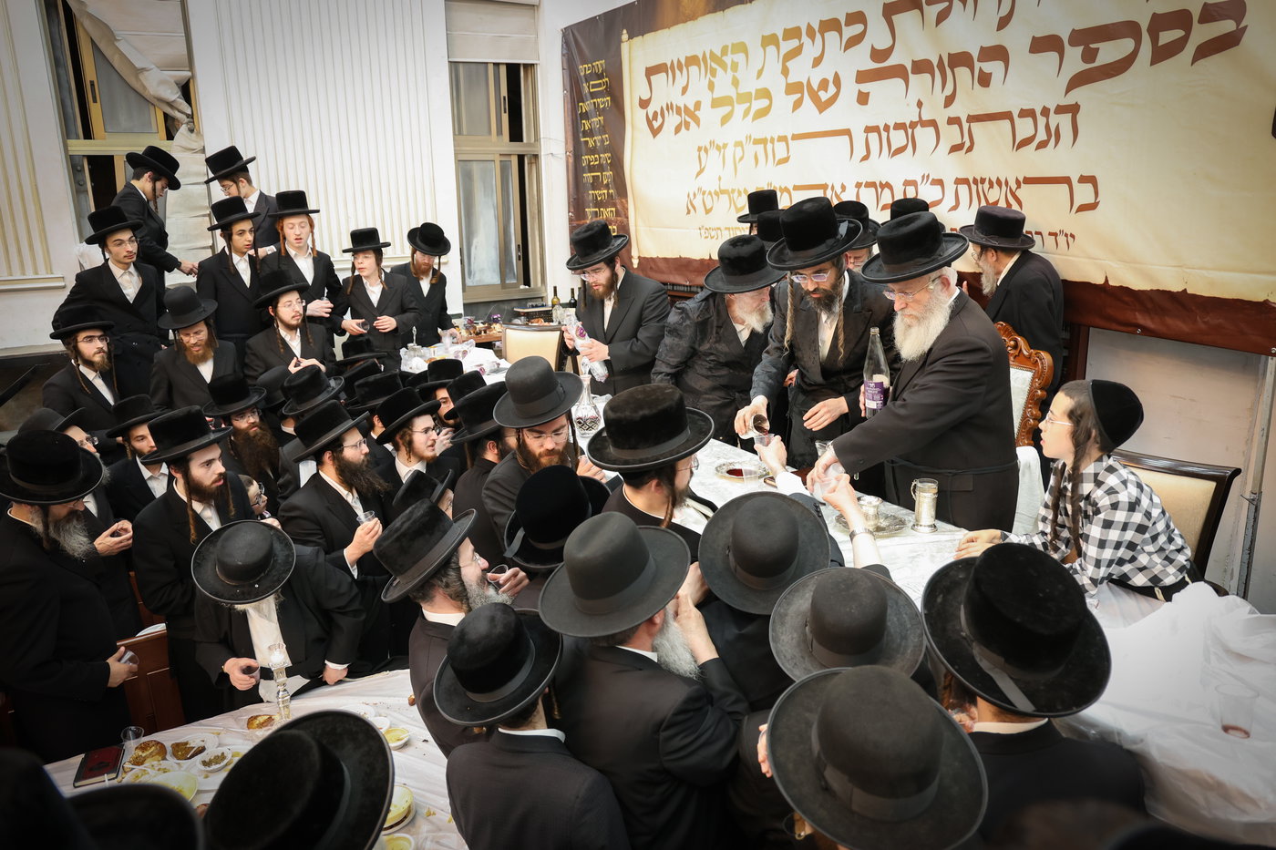 הילולא קדישא וכתיבת ס"ת בחצה"ק זוועהיל