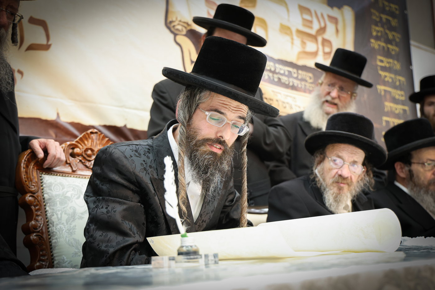 הילולא קדישא וכתיבת ס"ת בחצה"ק זוועהיל