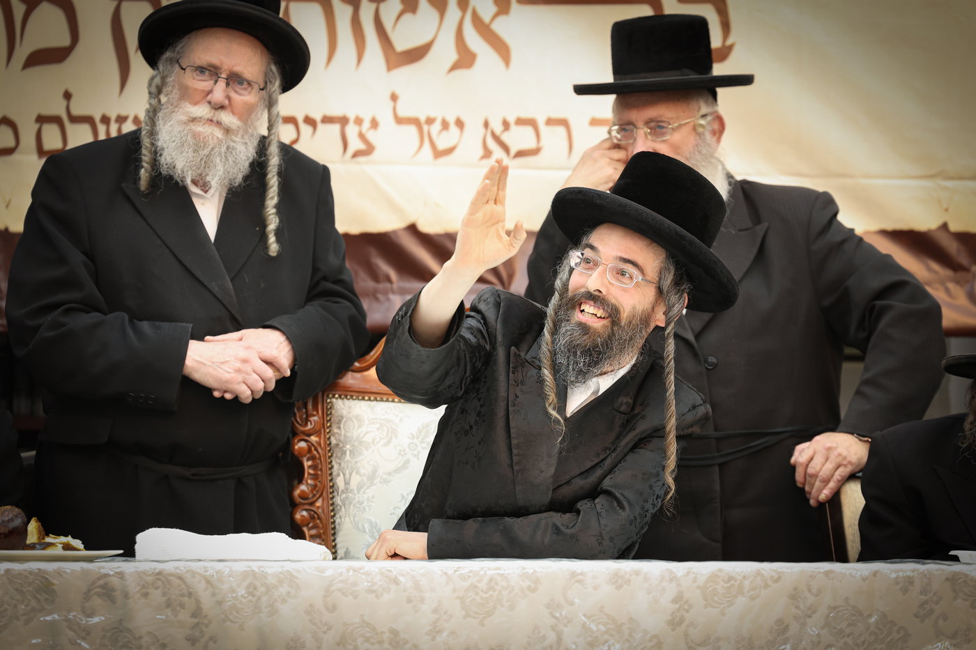הילולא קדישא וכתיבת ס"ת בחצה"ק זוועהיל