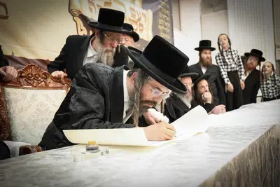 הילולא קדישא וכתיבת ס"ת בחצה"ק זוועהיל
