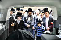 בכי תמרורים וניגוני יום כיפור; המונים ליוו למנוחות את הרבנית הצדקנית ממעז'בוז ע"ה