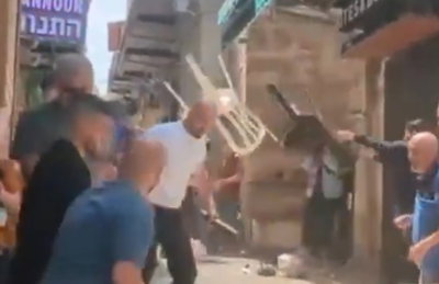 זריקת הכיסאות