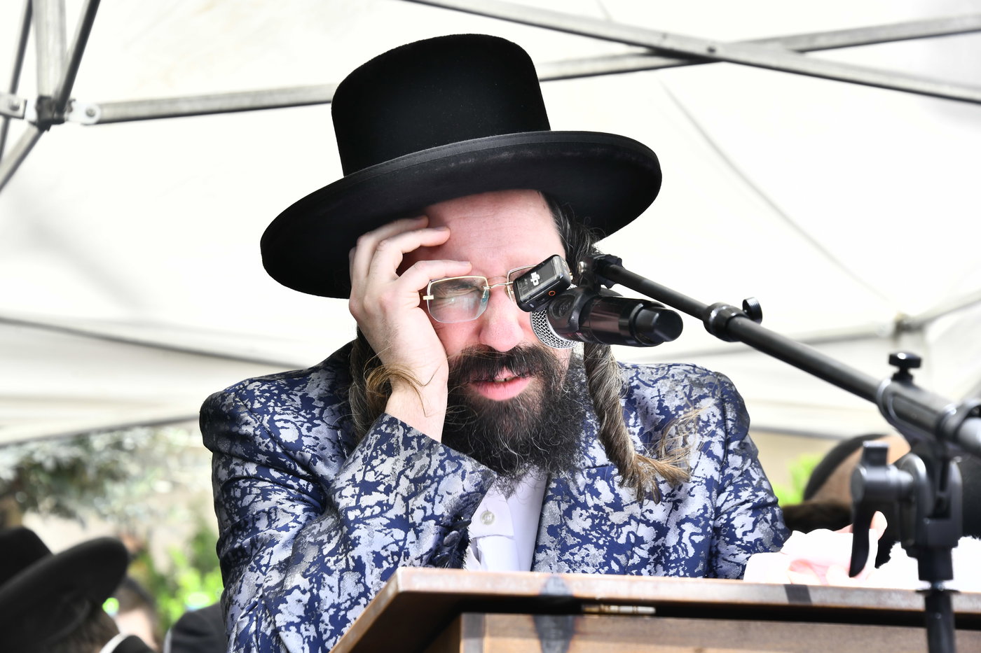 הלווית הרבנית ממעז'יבוז ע"ה