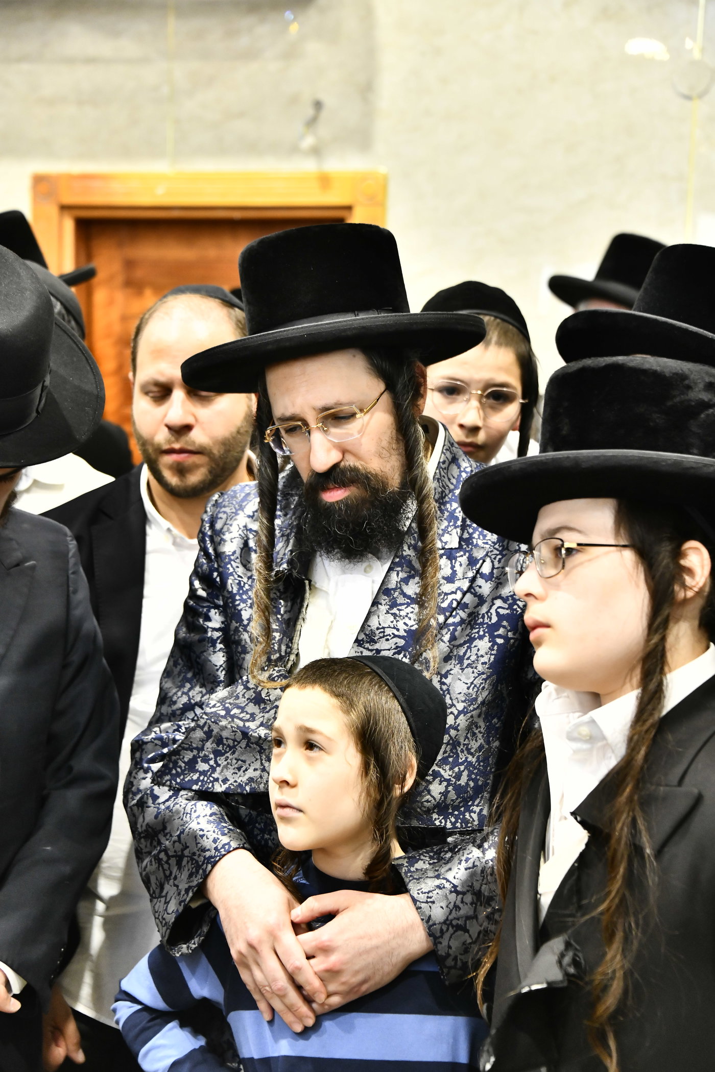 הלווית הרבנית ממעז'יבוז ע"ה