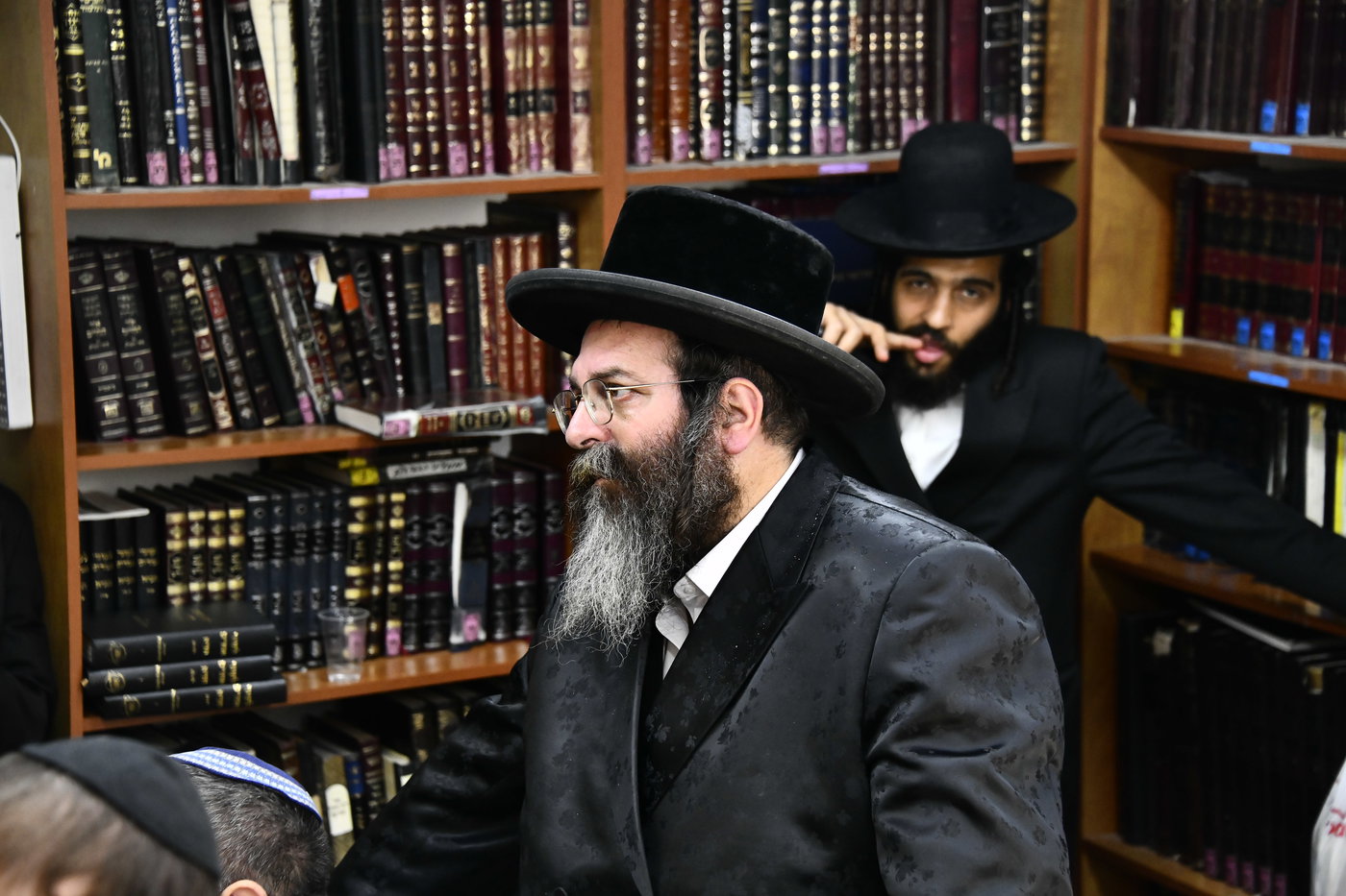 הלווית הרבנית ממעז'יבוז ע"ה
