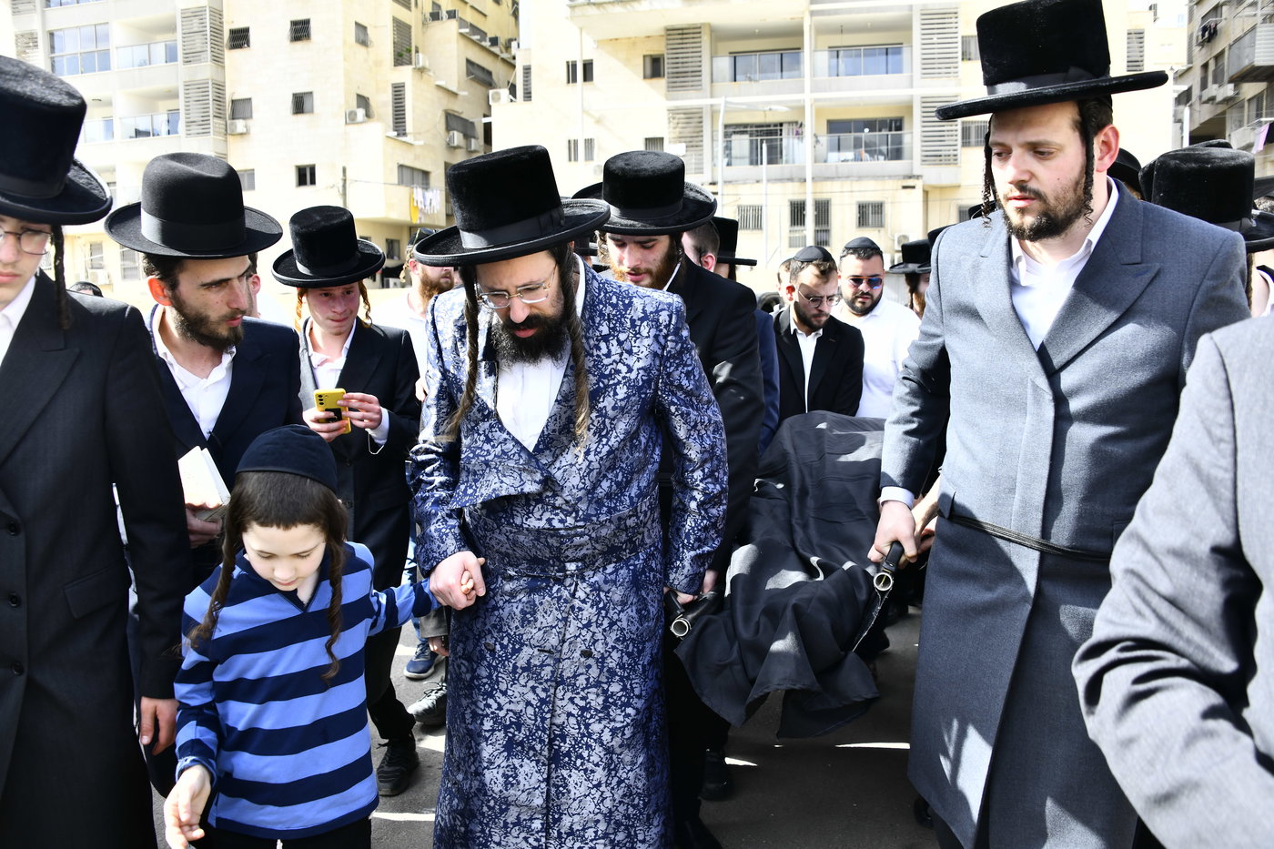הלווית הרבנית ממעז'יבוז ע"ה