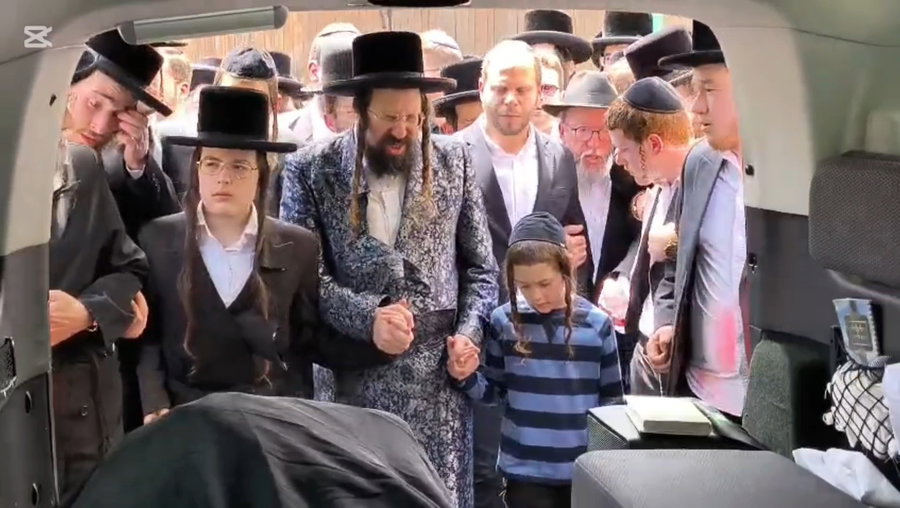 הלוויית הרבנית ממעז'בוז ע"ה
