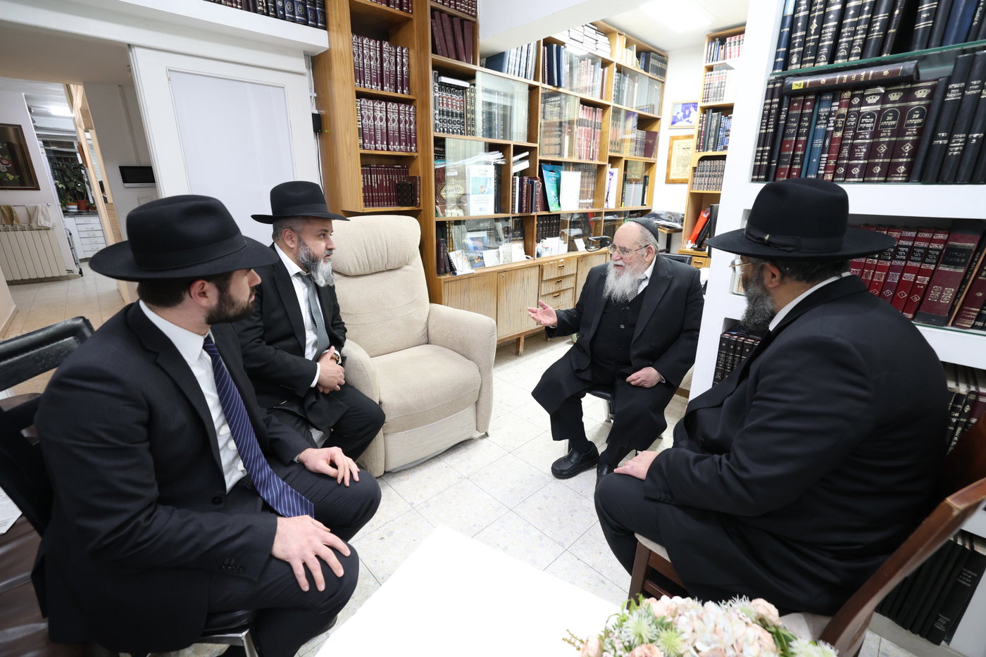מעמד יסוד ישיבת "עטרת מרדכי"