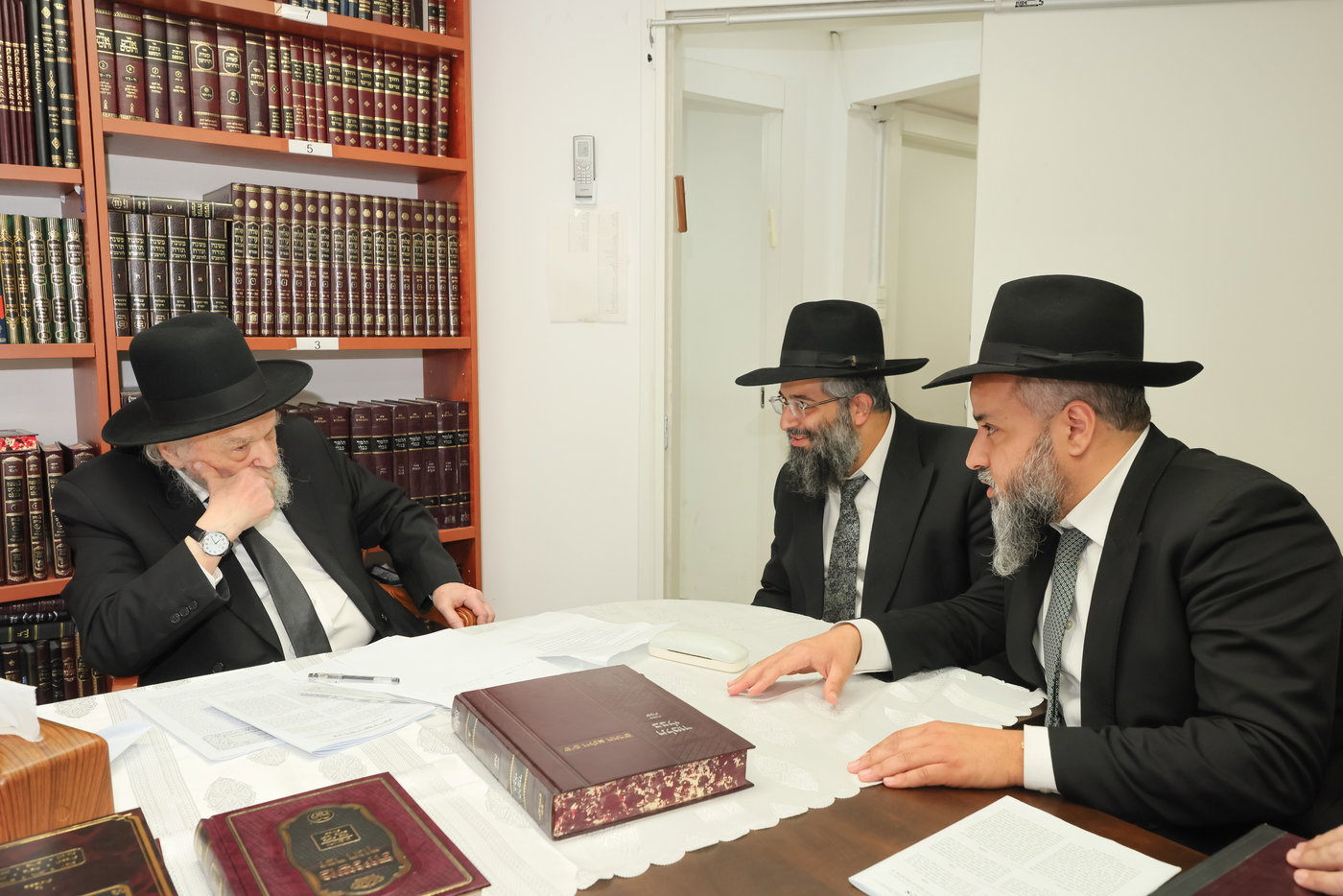 מעמד יסוד ישיבת "עטרת מרדכי"