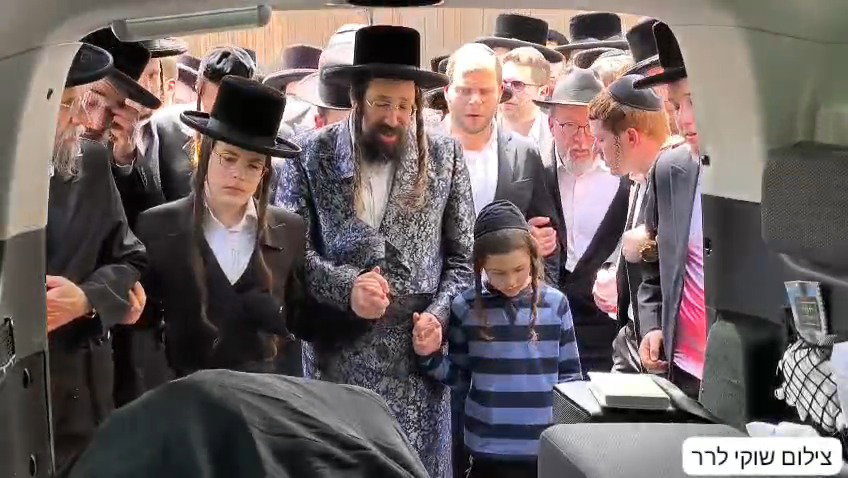 הלוויית הרבנית ממעז'בוז ע"ה